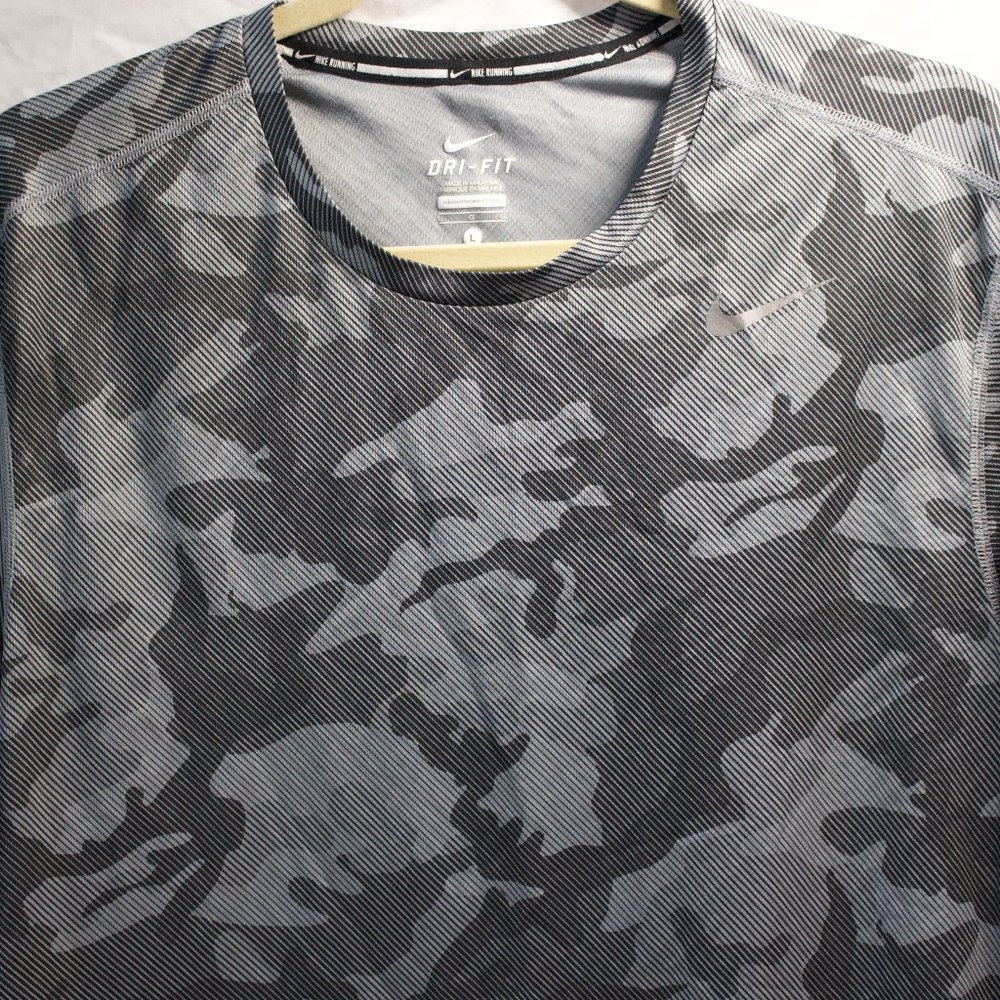 Nike Dri-fit Camo running t-shirt